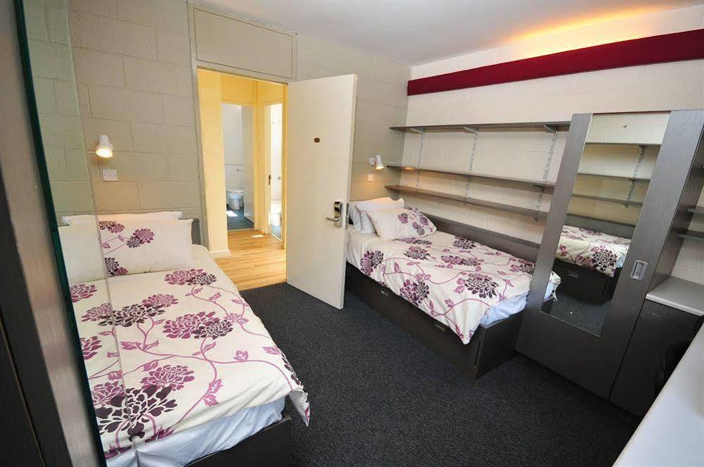 Corrib Village Rooms University Of 戈尔韦 外观 照片