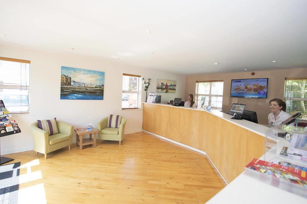 Corrib Village Rooms University Of 戈尔韦 外观 照片